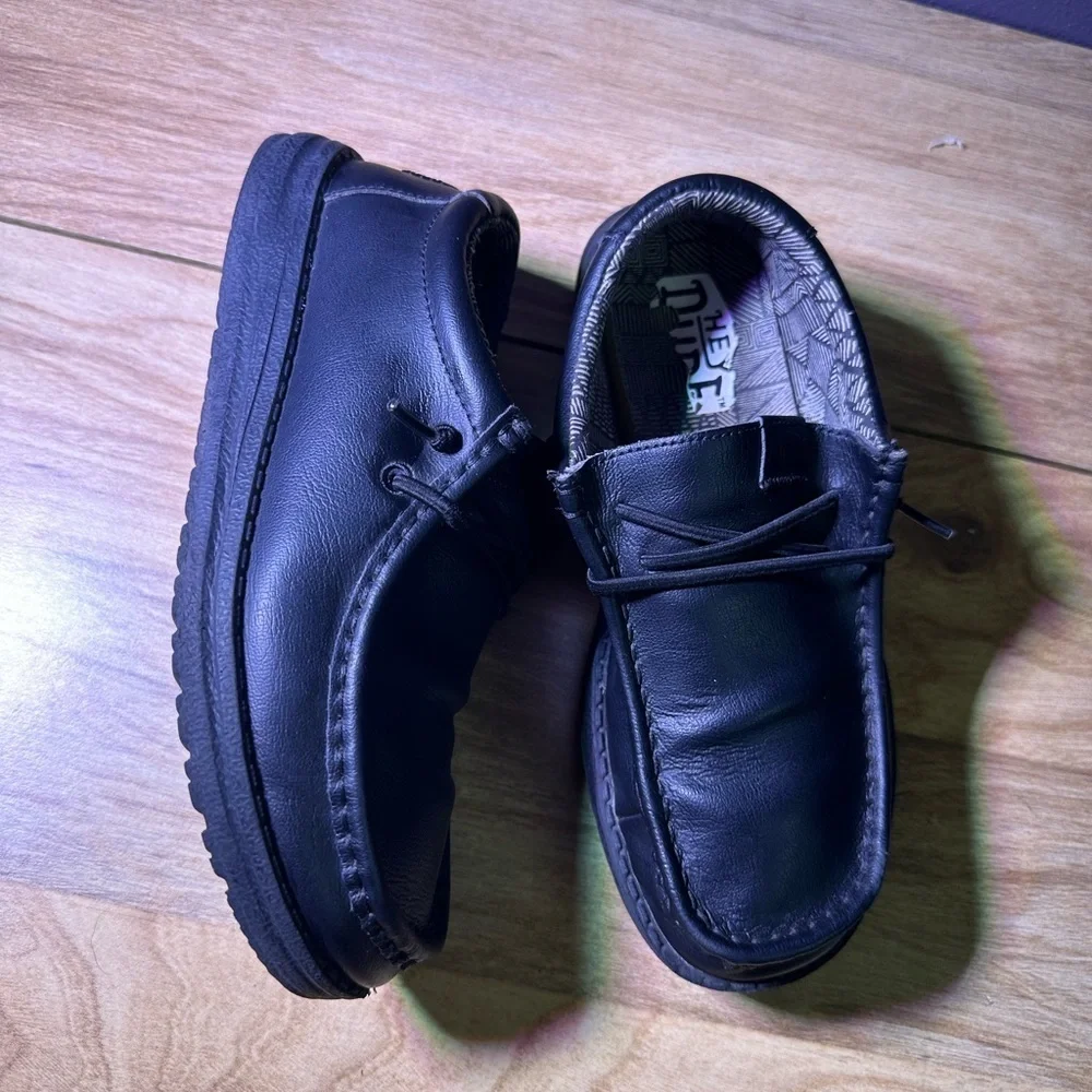 Hey Dude Men's Black Leather Loafers